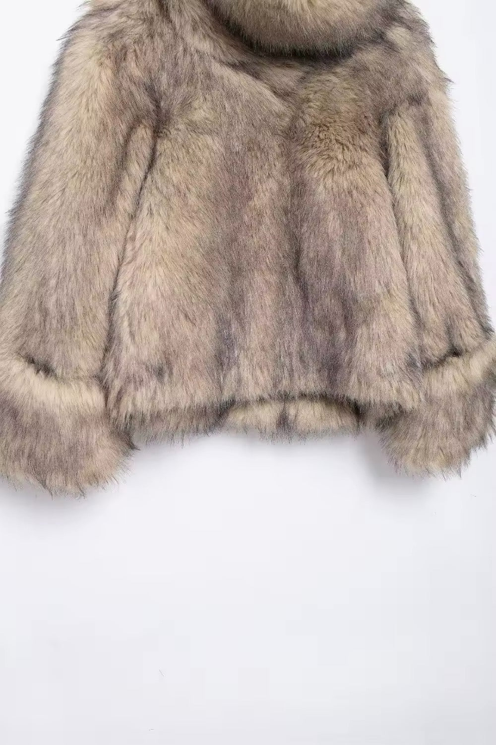 Sweatshirt in Fell-Optik