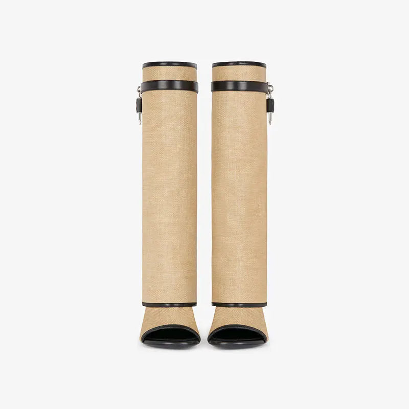 Designer Boots mit Schlossdetail