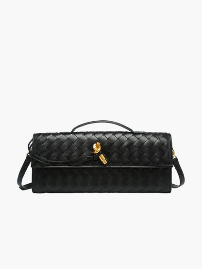 Clutch im Flochtmuster